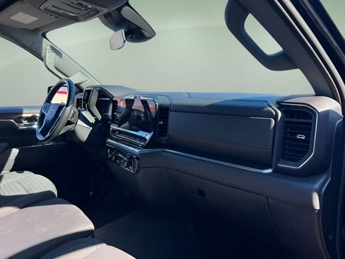 Used 2023 Chevrolet Silverado 1500 LT image 21