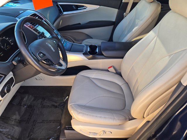 Used 2017 Lincoln MKX Premiere FWD image 11