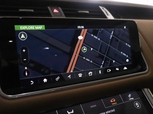 Used 2020 Land Rover Range Rover Sport HSE Dynamic image 26