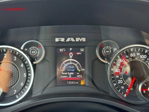 Used 2025 RAM 1500 Big Horn AWD/4WD image 24