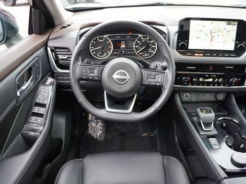 Used 2023 Nissan Rogue SL w/ SL Premium Package image 15