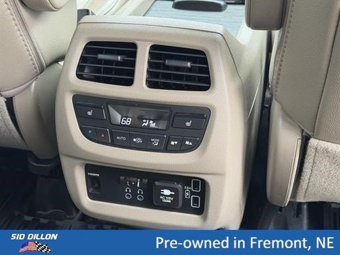 Used 2020 Honda Pilot Touring image 19
