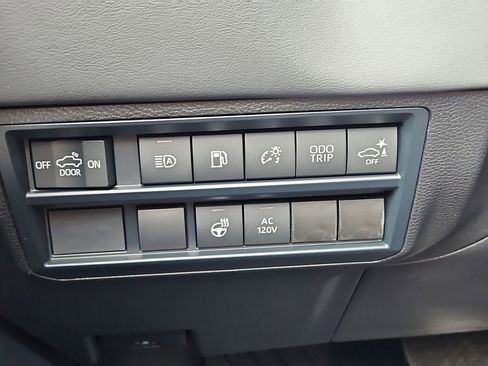 New 2025 Toyota Tundra Limited AWD/4WD image 11