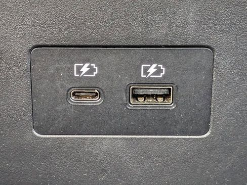 Used 2023 Nissan Rogue SV image 21