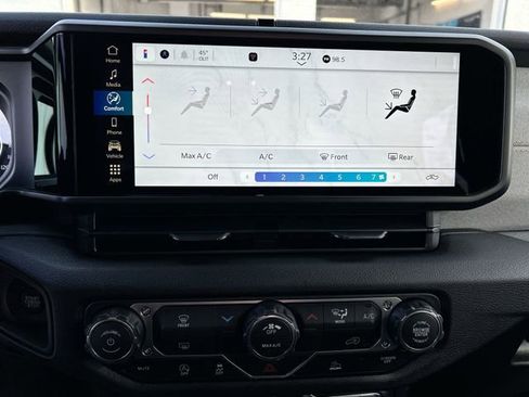 New 2026 Jeep Gladiator Sport AWD/4WD image 19