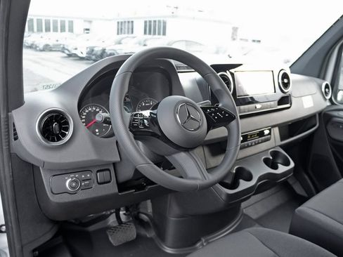 New 2026 Mercedes-Benz Sprinter 2500 image 11
