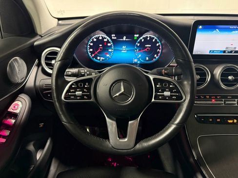 Used 2021 Mercedes-Benz GLC 300 GLC 300 4MATIC Sport Utility 4 image 23