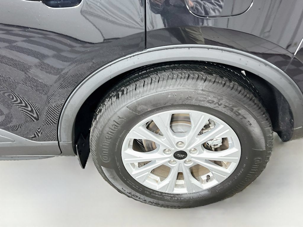 Used 2025 Ford Escape Active AWD/4WD image 25