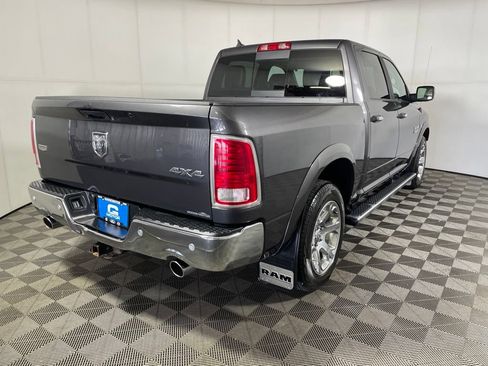 Used 2018 RAM 1500 Laramie w/ Convenience Group AWD/4WD image 8