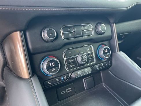 Used 2023 Chevrolet Tahoe High Country w/ Advanced Technology Package AWD/4WD image 20