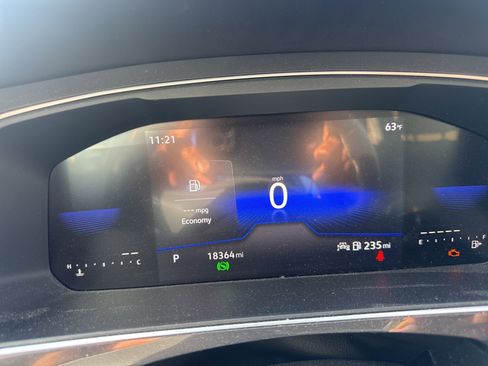 Certified 2023 Volkswagen Tiguan SE image 10