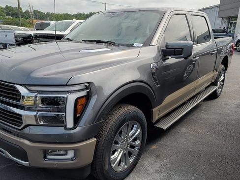 Used 2025 Ford F150 King Ranch w/ FX4 Off-Road Package AWD/4WD image 3