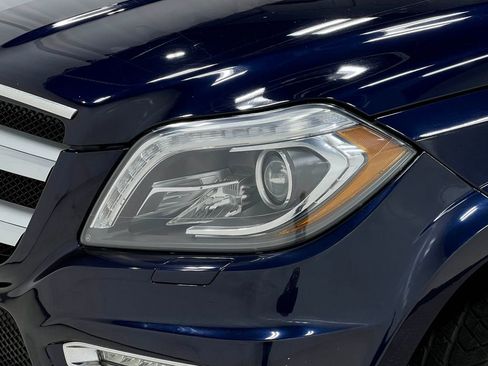 Used 2015 Mercedes-Benz GL 550 4MATIC image 39