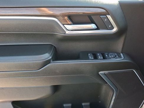 Used 2025 Chevrolet Silverado 1500 LT AWD/4WD image 12