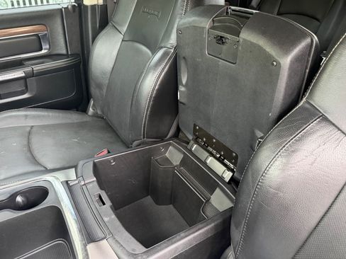 Used 2015 RAM 1500 Laramie w/ Convenience Group AWD/4WD image 21