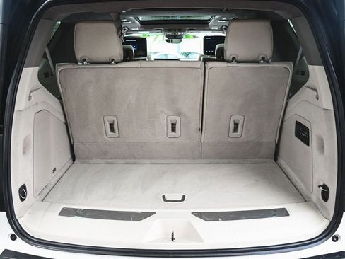 Used 2022 Cadillac Escalade Sport Platinum AWD/4WD image 35