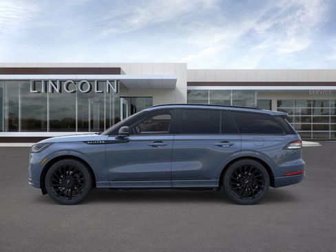 New 2026 Lincoln Aviator Reserve w/ Jet Appearance Package image 3