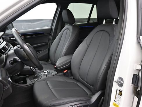 Used 2021 BMW X1 sDrive28i image 16