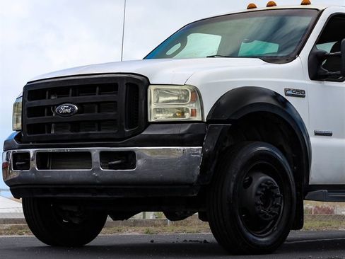 Used 2006 Ford F450 XLT image 3