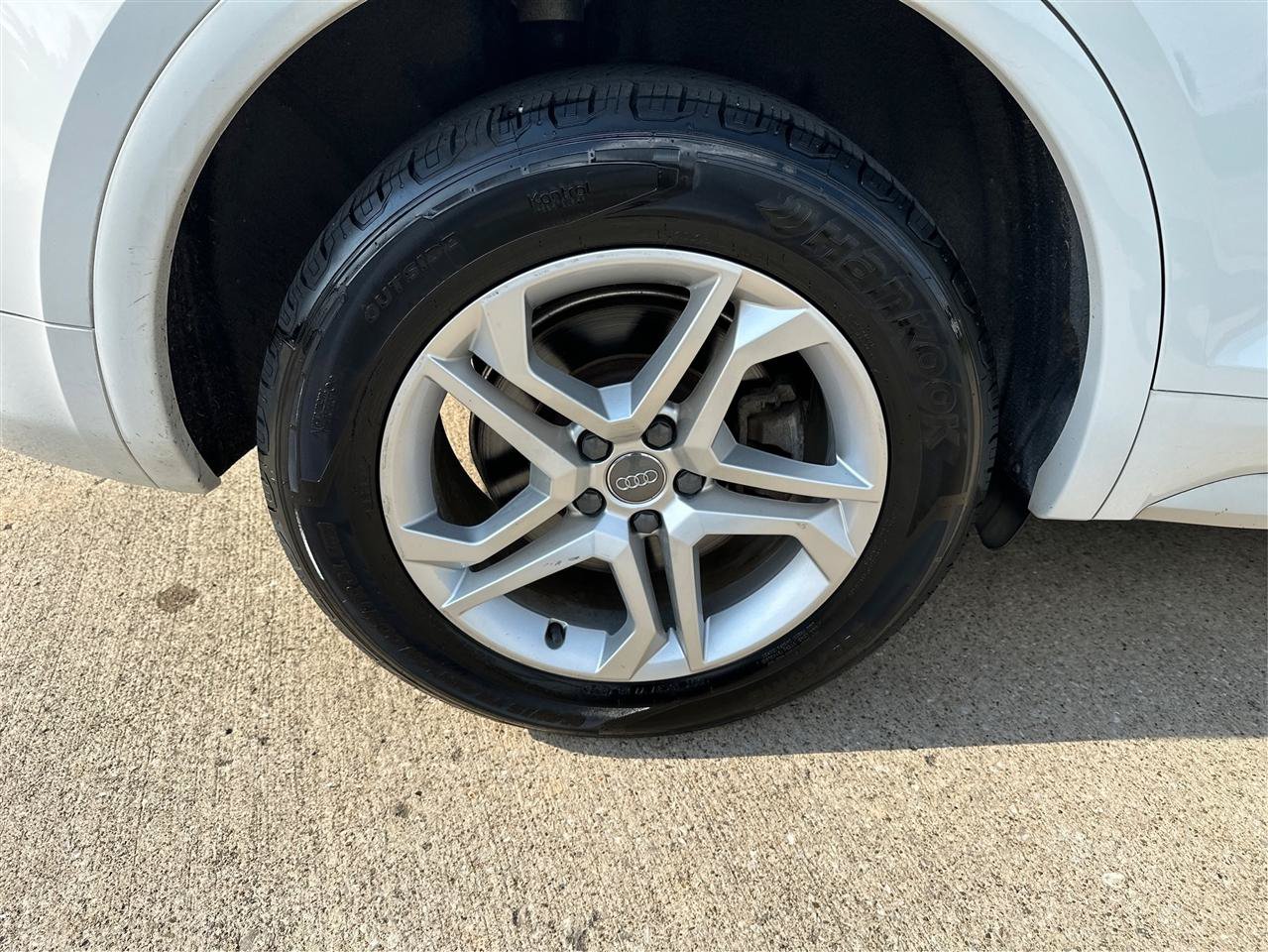 Used 2019 Audi Q5 2.0T Premium AWD/4WD image 26