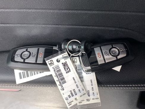 Used 2025 Ford Escape Active FWD image 20