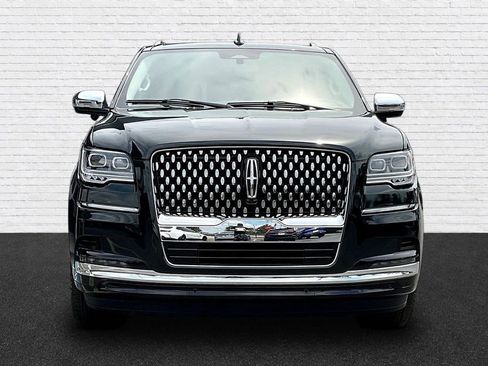 Used 2022 Lincoln Navigator Black Label AWD/4WD image 2