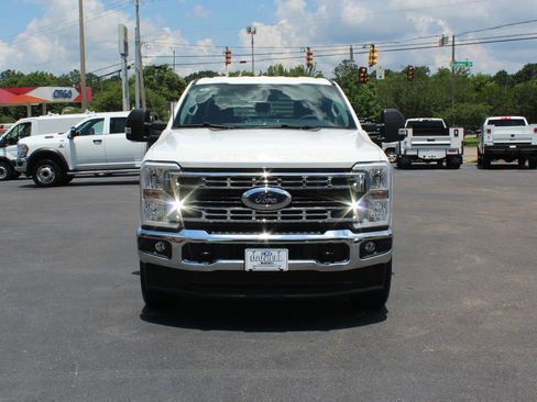 Used 2025 Ford F350 XLT AWD/4WD image 9