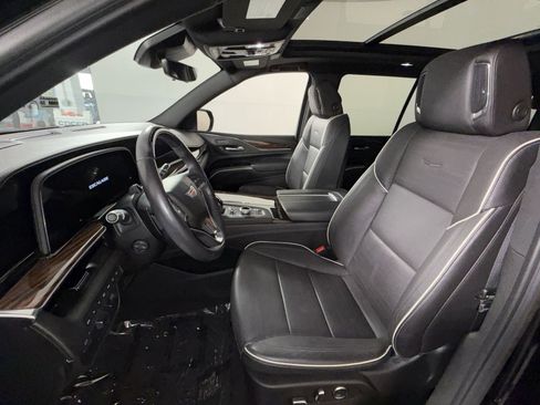 Used 2023 Cadillac Escalade Premium Luxury w/ Performance Package AWD/4WD image 13