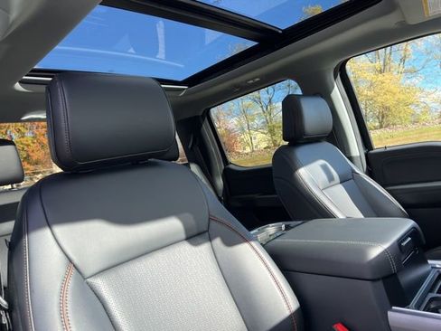 Used 2025 Ford F350 Lariat w/ Black Appearance Package image 39