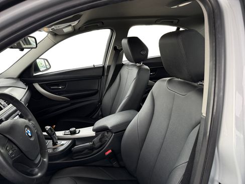 Used 2015 BMW 320i Sedan image 10