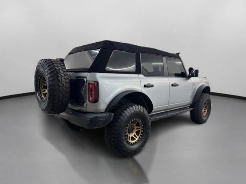 Used 2022 Ford Bronco Badlands w/ Sasquatch Package AWD/4WD image 10