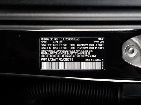 Certified 2023 Porsche Cayenne Coupe AWD/4WD image 42