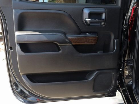 Used 2018 GMC Sierra 2500 Denali w/ Duramax Plus Package image 34