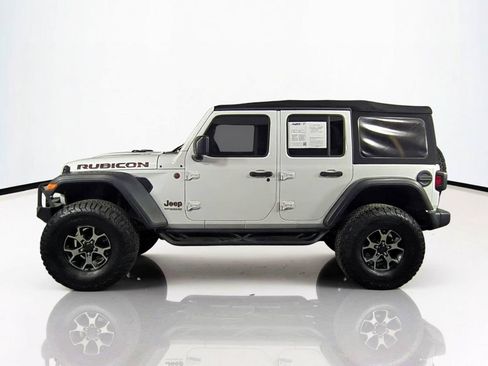 Used 2018 Jeep Wrangler Unlimited Rubicon w/ Cold Weather Group AWD/4WD image 8