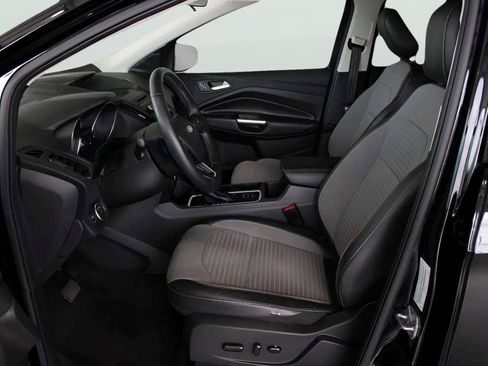 Used 2018 Ford Escape SE w/ SE Sport Appearance Package image 26