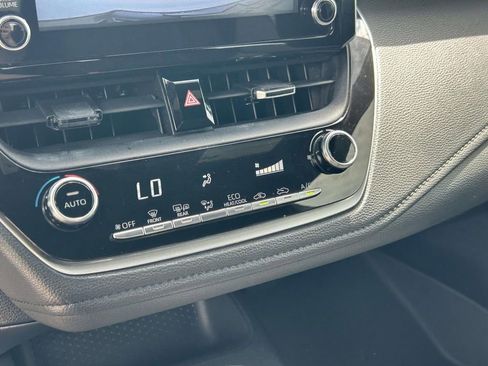 Used 2020 Toyota Corolla SE FWD image 23