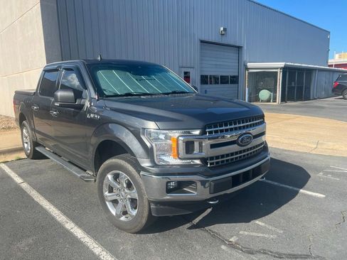 Used 2019 Ford F150 XLT w/ Equipment Group 302A Luxury AWD/4WD image 2