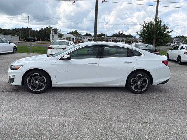 Used 2024 Chevrolet Malibu LT FWD image 2