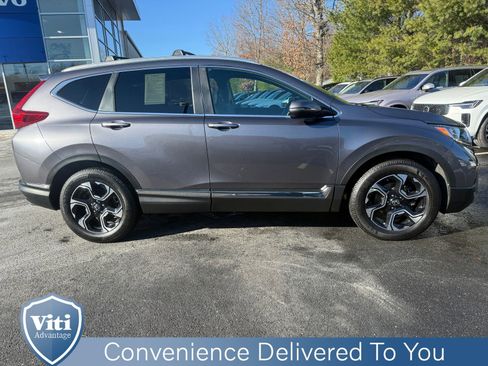 Used 2019 Honda CR-V Touring image 9