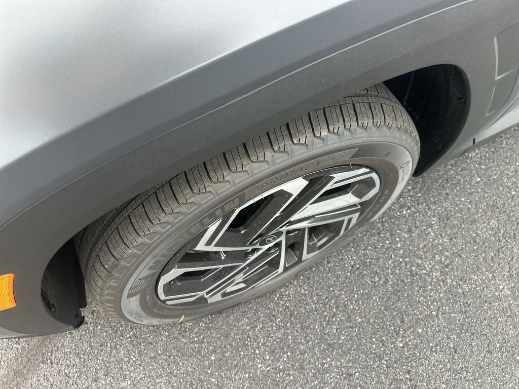 New 2026 Hyundai Tucson Limited AWD/4WD image 16