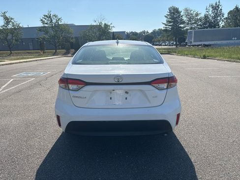 Used 2023 Toyota Corolla LE FWD image 6