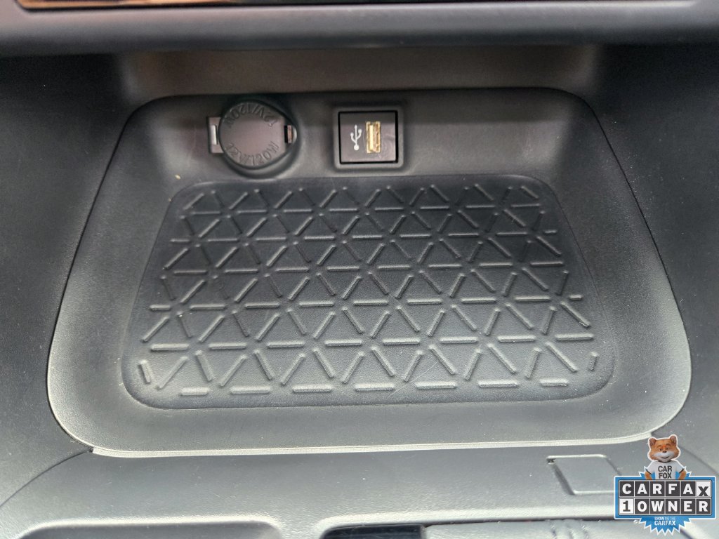 Used 2025 Toyota RAV4 XSE AWD/4WD image 33