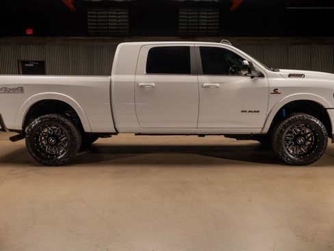 Used 2021 RAM 2500 Laramie w/ Safety Group B image 10