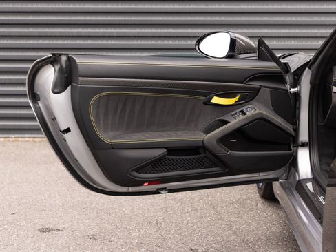 Certified 2025 Porsche 718 Boxster Spyder RS w/ Weissach Package image 21