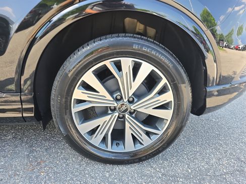 Used 2023 Audi Q4 e-tron Premium Plus w/ Premium Plus RWD image 31