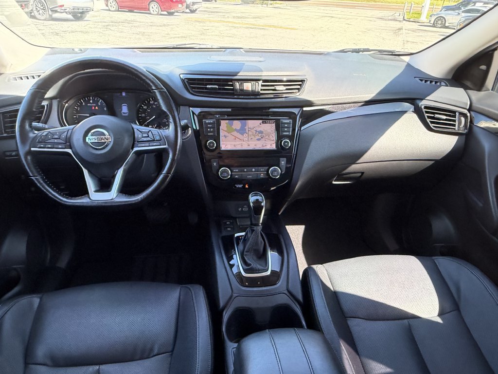 Used 2022 Nissan Rogue Sport SL w/ Premium Package AWD/4WD image 12