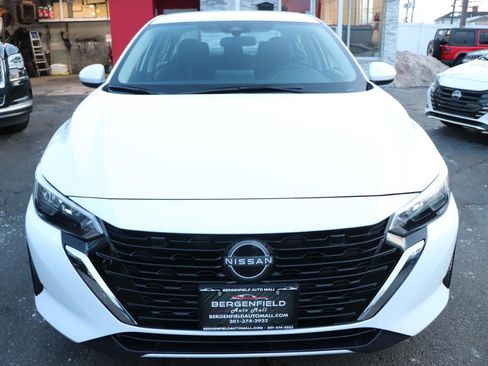 Used 2025 Nissan Sentra SV w/ All-Weather Package image 8