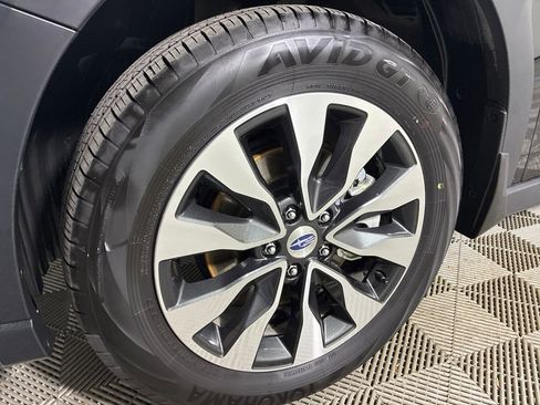 Used 2023 Subaru Outback Touring XT image 4