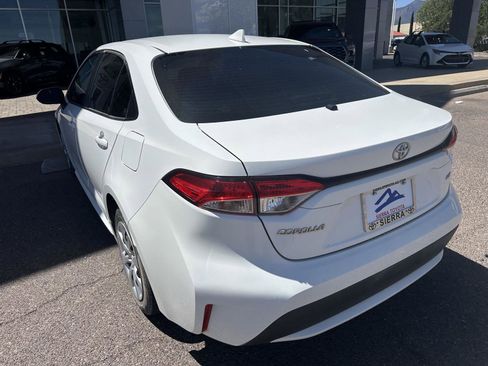 Used 2020 Toyota Corolla LE w/ Carpet Mat Package (TMS) image 4