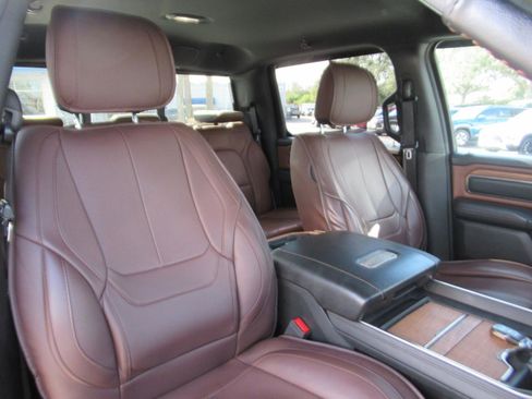 Used 2019 RAM 1500 Limited image 10